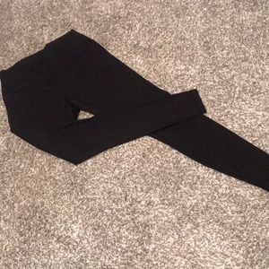 Lululemon yoga pants